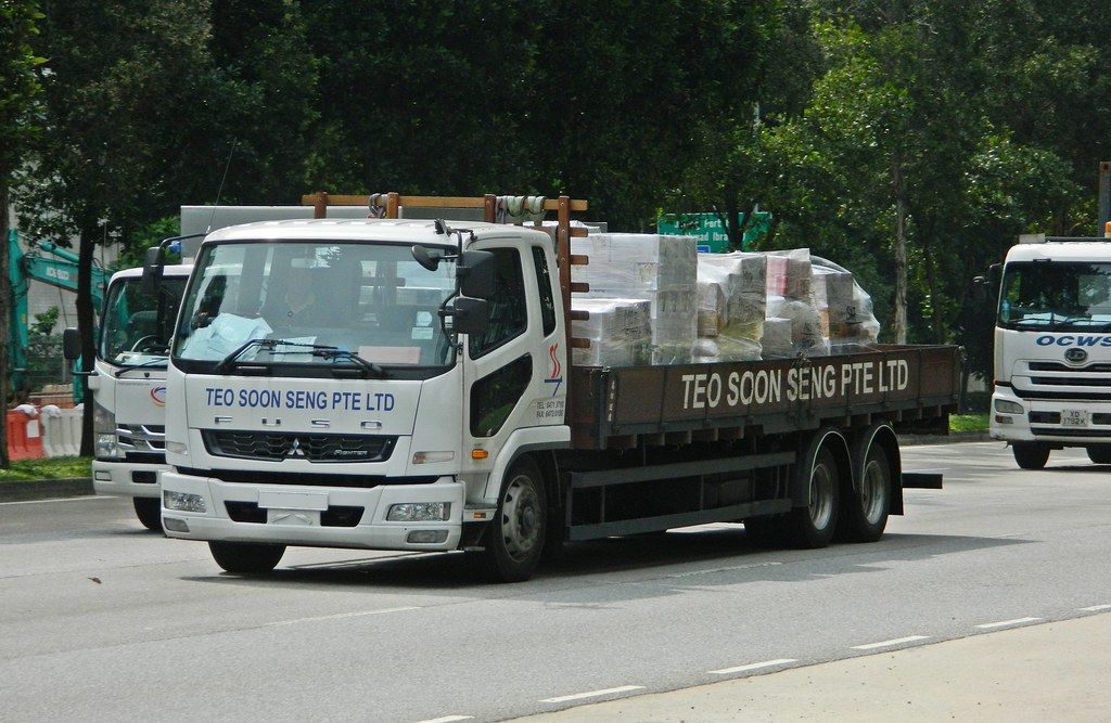 Jasa Sewa Truk Fuso Jakarta Makassar